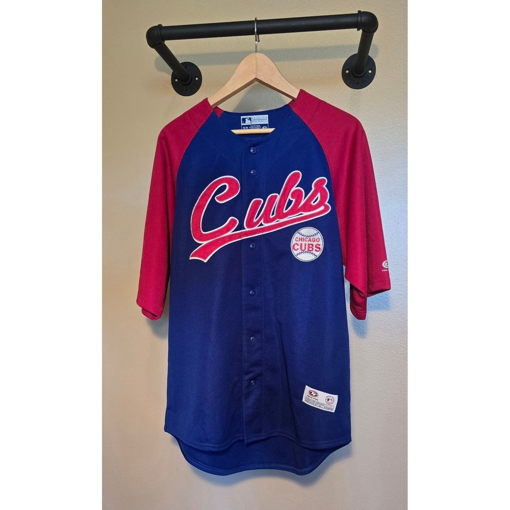 Chicago Cubs MLB button down fan jersey. Size medium